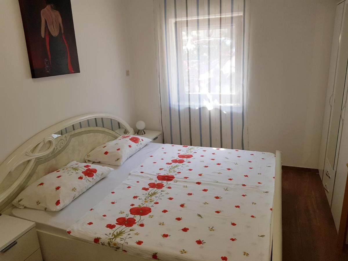 Apartments Vila Tisa Mali Lošinj Dış mekan fotoğraf