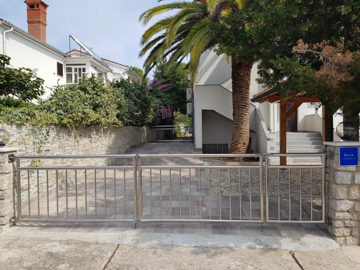Apartments Vila Tisa Mali Lošinj Dış mekan fotoğraf