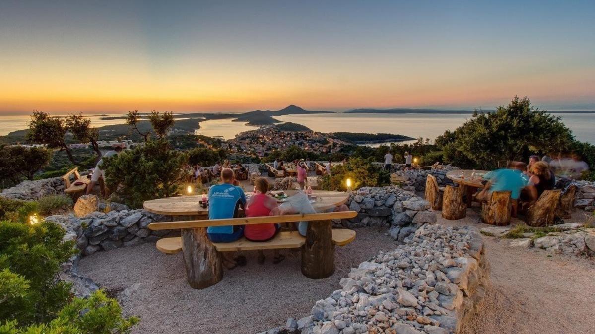 Apartments Vila Tisa Mali Lošinj Dış mekan fotoğraf