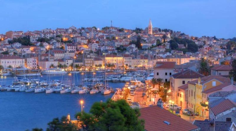 Apartments Vila Tisa Mali Lošinj Dış mekan fotoğraf