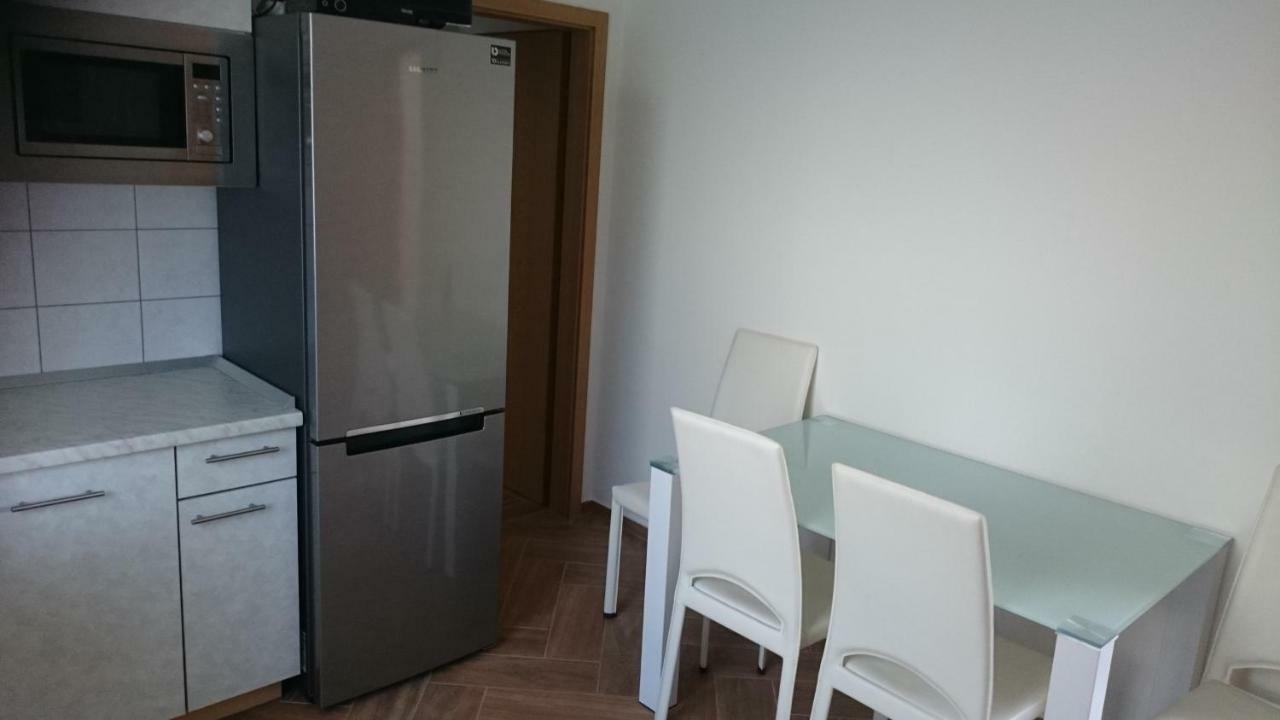 Apartments Vila Tisa Mali Lošinj Dış mekan fotoğraf
