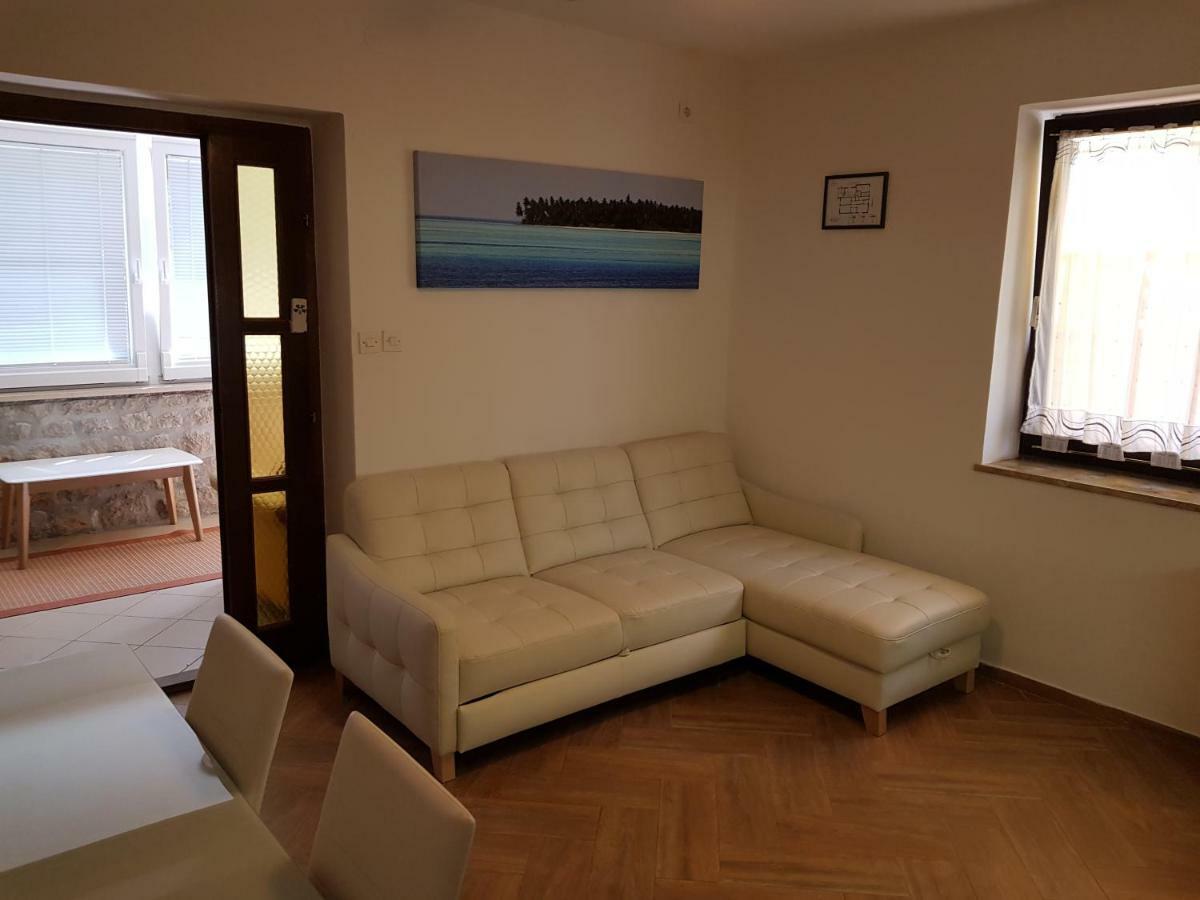 Apartments Vila Tisa Mali Lošinj Dış mekan fotoğraf