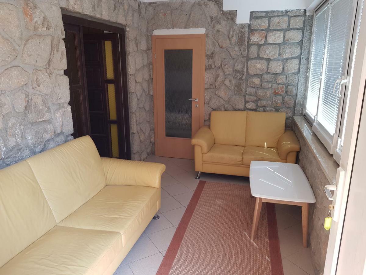Apartments Vila Tisa Mali Lošinj Dış mekan fotoğraf