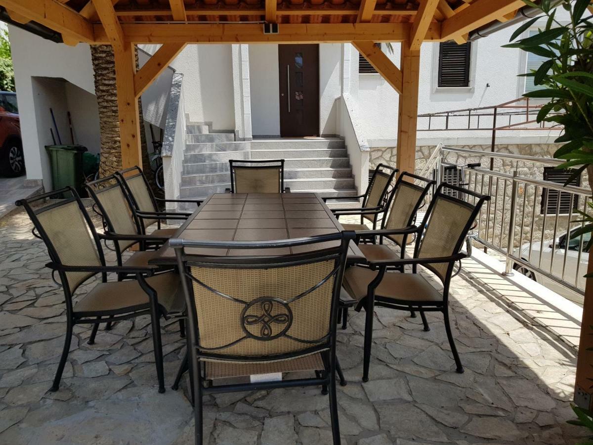 Apartments Vila Tisa Mali Lošinj Dış mekan fotoğraf