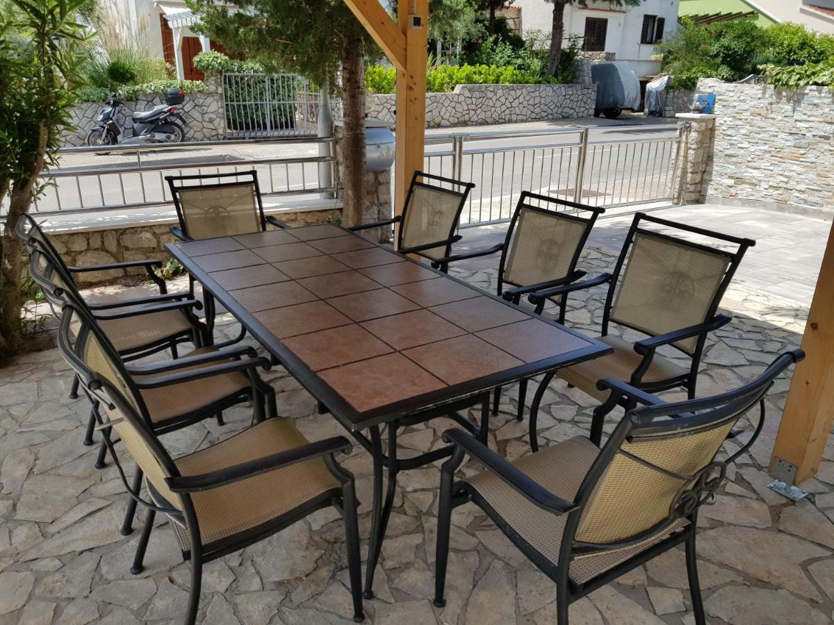 Apartments Vila Tisa Mali Lošinj Dış mekan fotoğraf